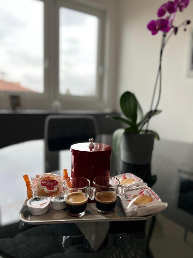 Mandi Mandi Cavour Apartment Udine Bagian luar foto