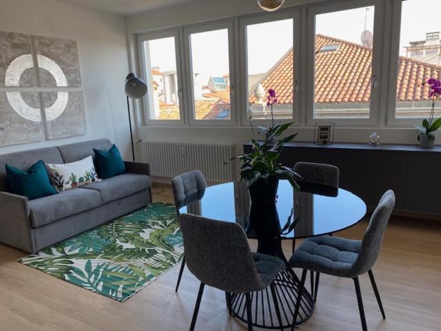 Mandi Mandi Cavour Apartment Udine Bagian luar foto