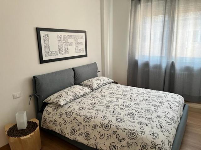 Mandi Mandi Cavour Apartment Udine Bagian luar foto